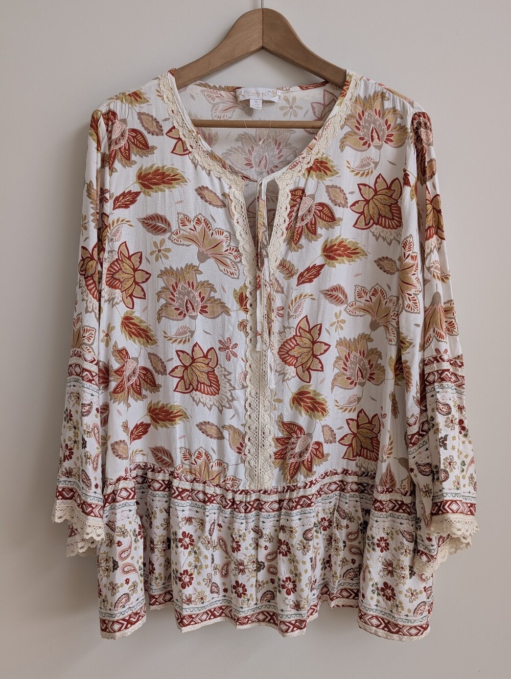 Weekend Suzanne Betro XL Peasant Blouse Top Bell Sleeve Cream Orange Red
